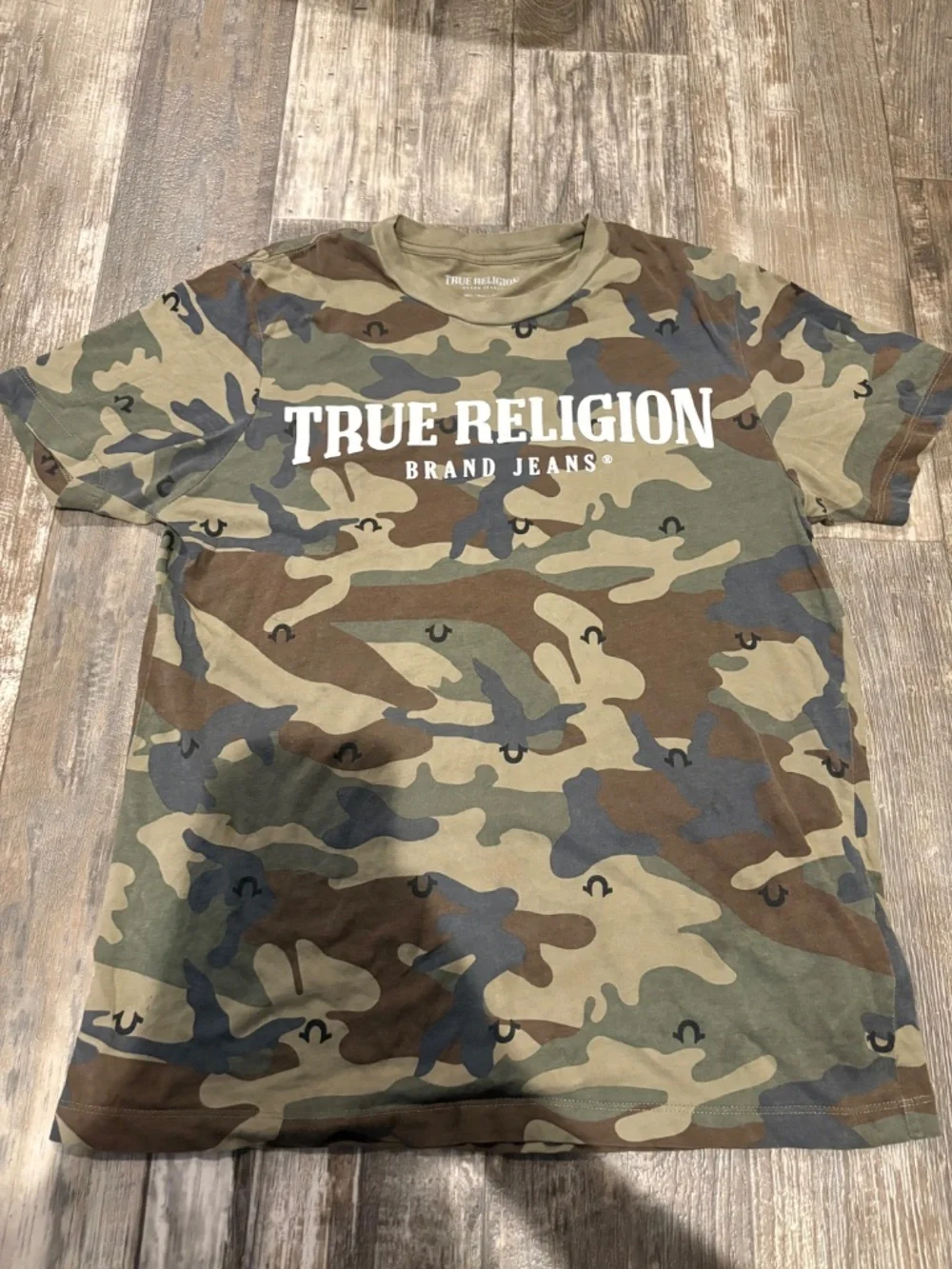 True Religions Men’s Bundle 2 Cargo Pants + 5 Graphic Tee’s